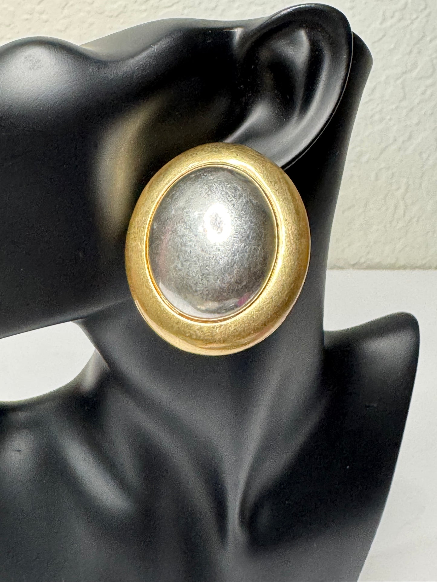 Dome Stud Earrings (Silver/Gold)