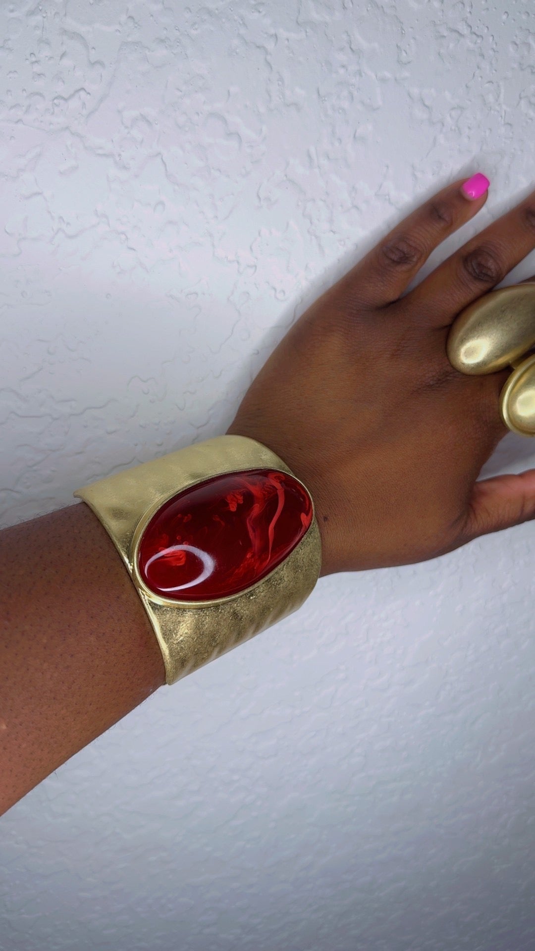 Stone Cuff Bracelet (Burgundy)