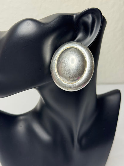 Dome Stud Earrings (Silver)