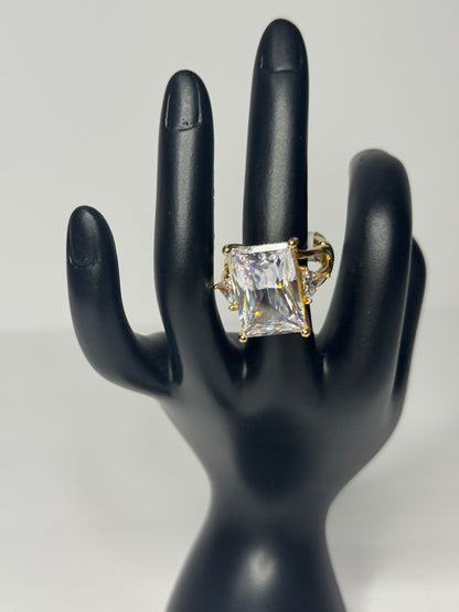 Gold/Clear Gem Ring