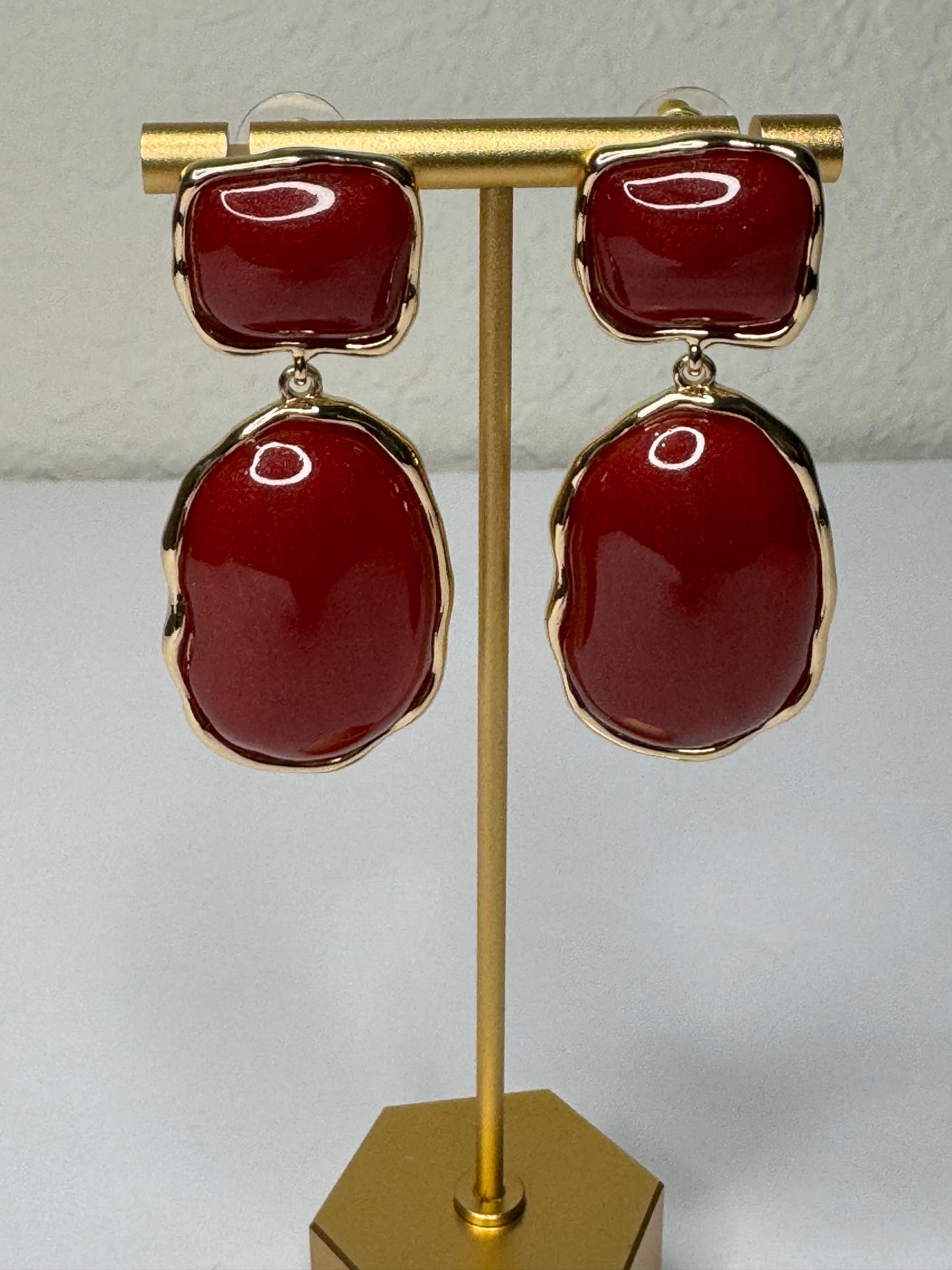 Ms. Glossy