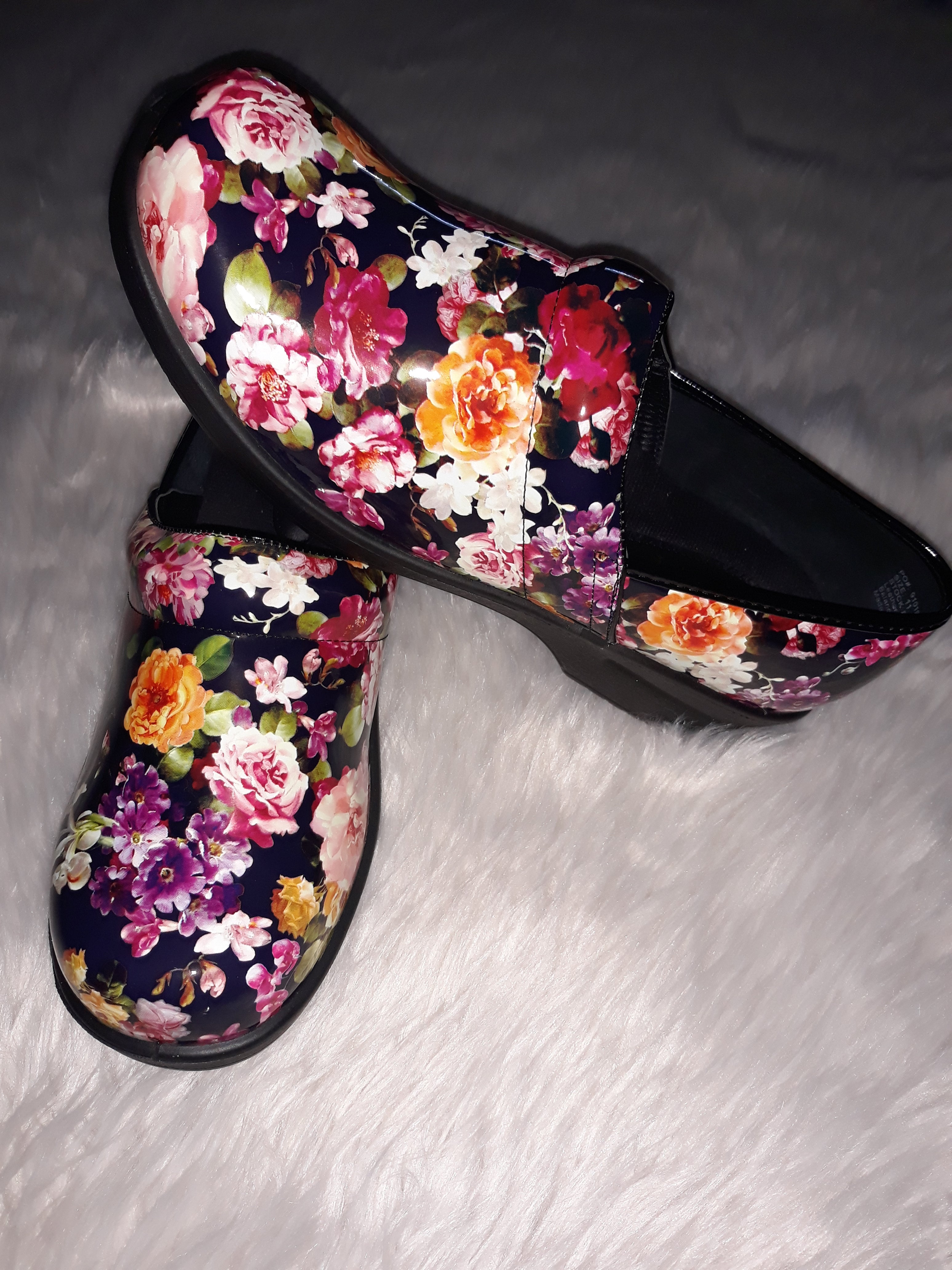 Floral Nursing Shoes