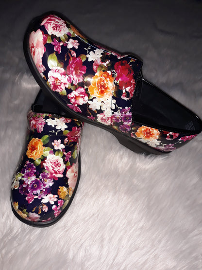 Floral Nursing Shoes